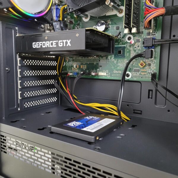 HP i5-4590 GTX1650 16GB 256GB SSD 500W